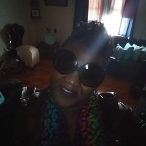 Meet your Posher, Kenyatta